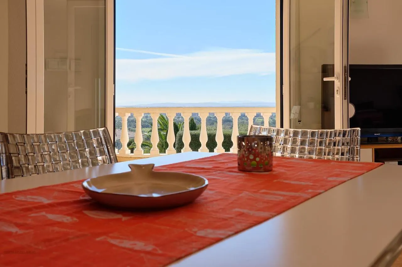 V013 - Villa Mas Isaac - Palau Saverdera إسبانيا